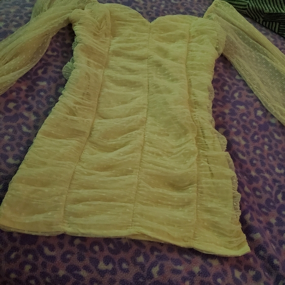 Dress - Picture 2 of 4